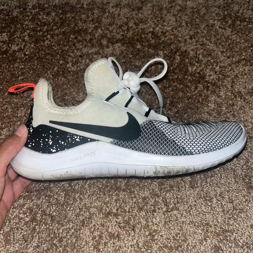 Nike Frees size 7
